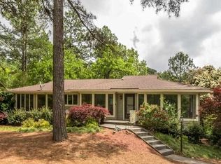 625 Saint Andrews Dr, Pinehurst, NC 28374