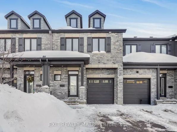 781 Namur St, Russell, ON K0A 1W0