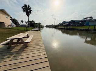 1222 County Road 204, Bay City, TX 77414