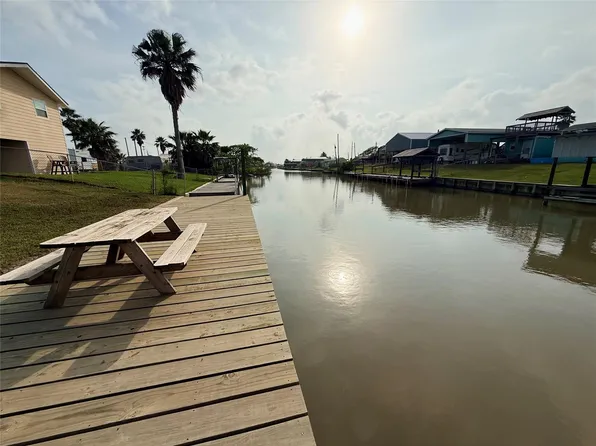 1222 County Road 204, Bay City, TX 77414