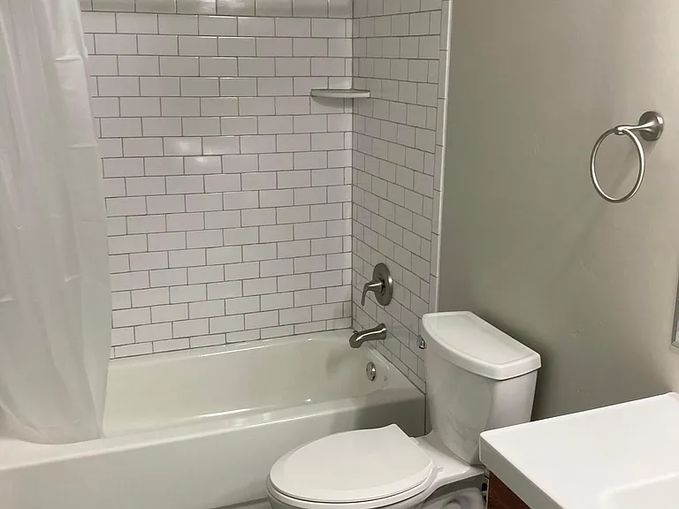 446 E Windy Garden Ln — Photo 15