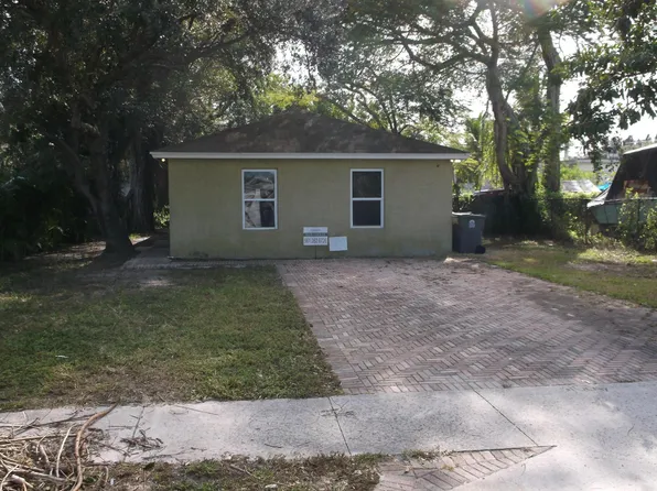 2648 Saginaw Avenue, West Palm Beach, FL 33409