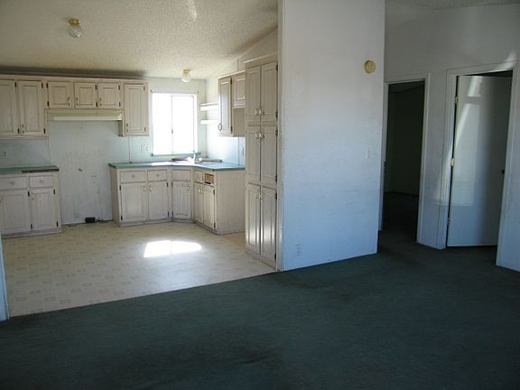 5th image of 16255 S Avenue 2 E