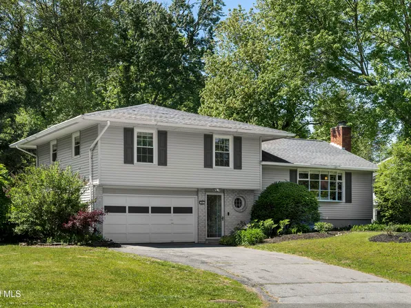 22 Shetland Drive, Delmar, NY 12054