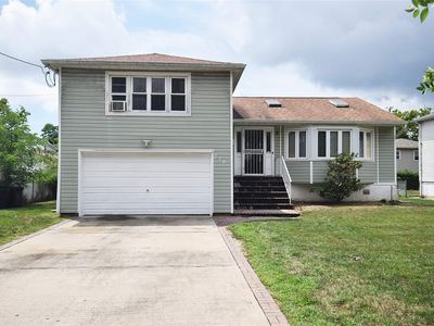 278 E Greenwich Avenue, Roosevelt, NY, 11575