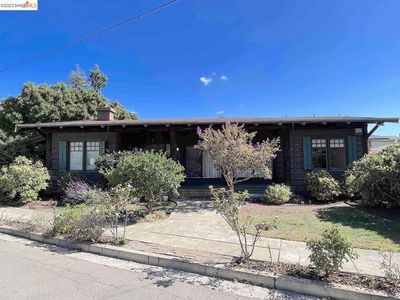 2101 Woodbine Ave, Oakland, CA, 94602