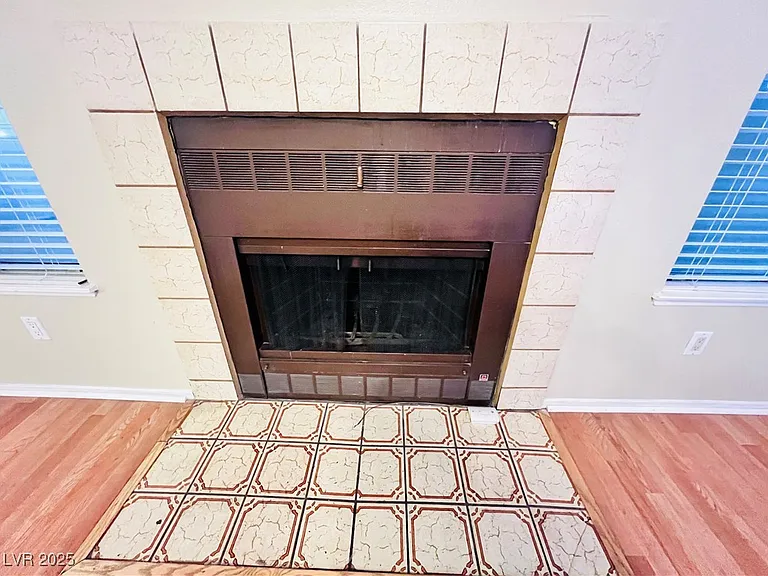 5048 Spencer St #C — Photo 4