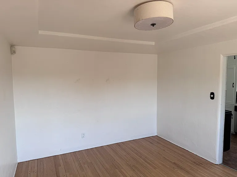 4307 York Blvd — Photo 26