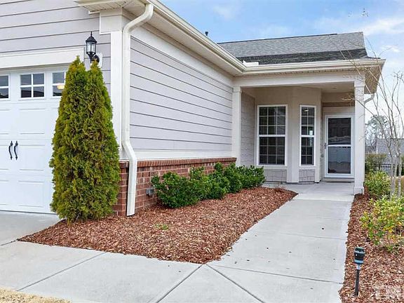 2nd image of 1127 E Rosedale Creek Dr