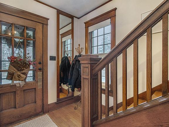 4th image of 1307 W Huron St