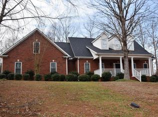 103 Amandas Autumn Ln, Taylors, SC 29687