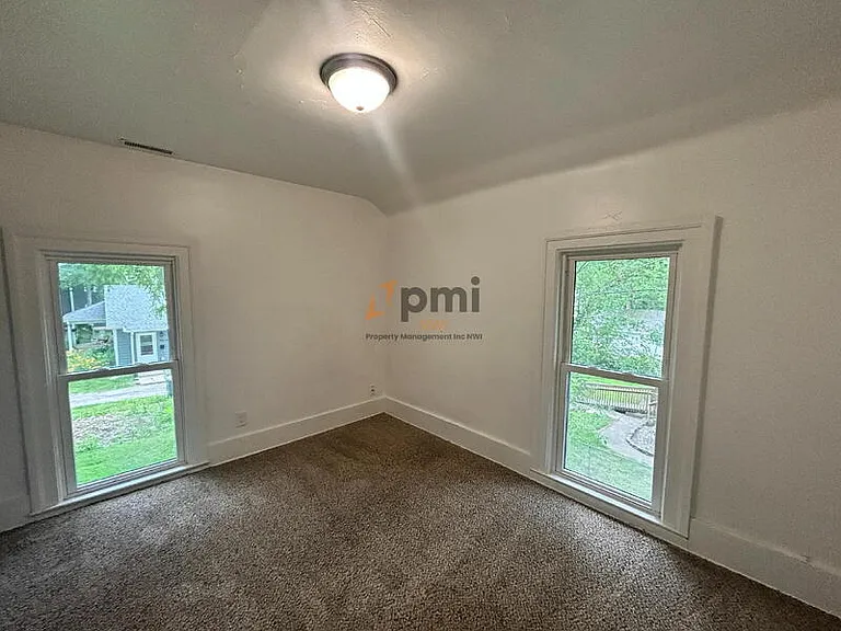 602 Indiana Ave #2E — Photo 6