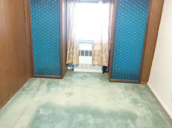 59-05 Kissena Blvd #1, Flushing, NY 11355