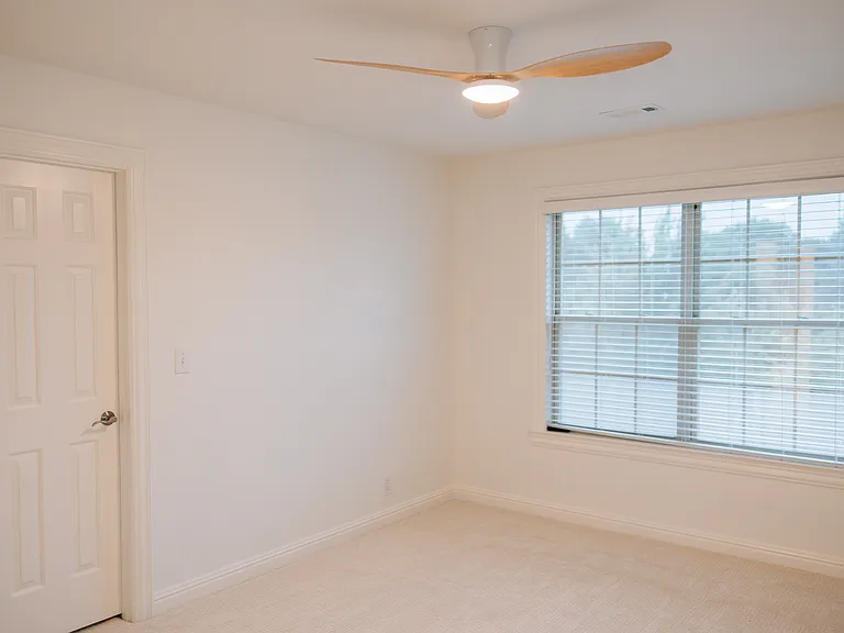 5304 Wolfpen Woods Dr — Photo 31