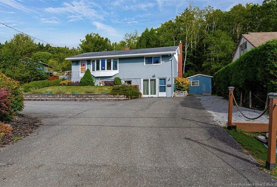 1st image of 559 Sandy Point Rd