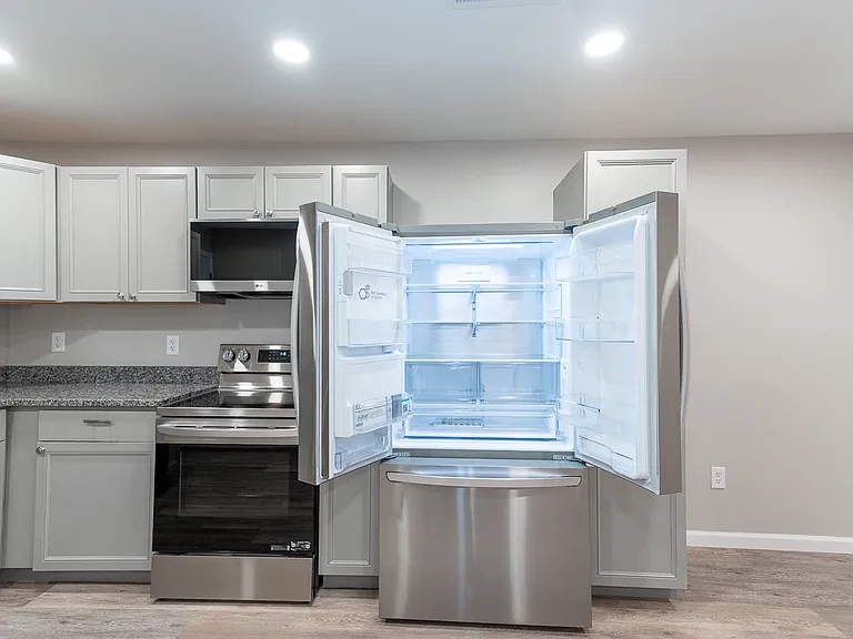 8 Enfield St #1 — Photo 2