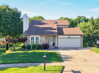 194 Assisiknoll Ct, Cincinnati, OH 45238