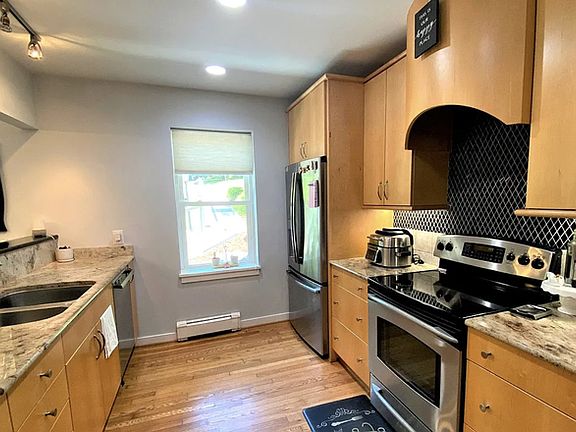 5th image of 675 Powell St #4