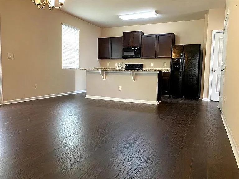3110 Boxwood Xing — Photo 4