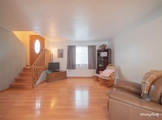 6101 Gross Dr, Anchorage, AK 99507