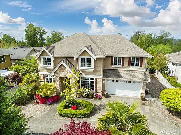 3rd image of 1032 S 36th Pl
