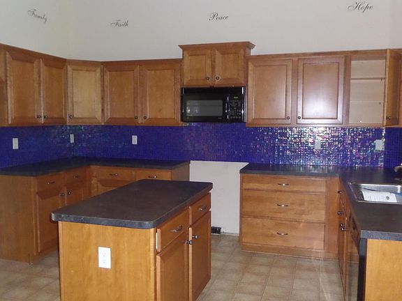 5th image of 1796 Hollow Glen Dr