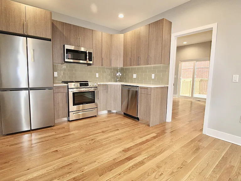 1642 Cambridge St #B — Photo 16