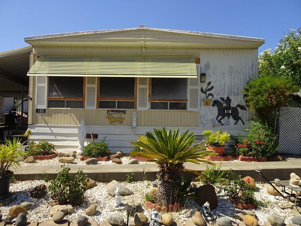 1st image of 105 Goya Dr
