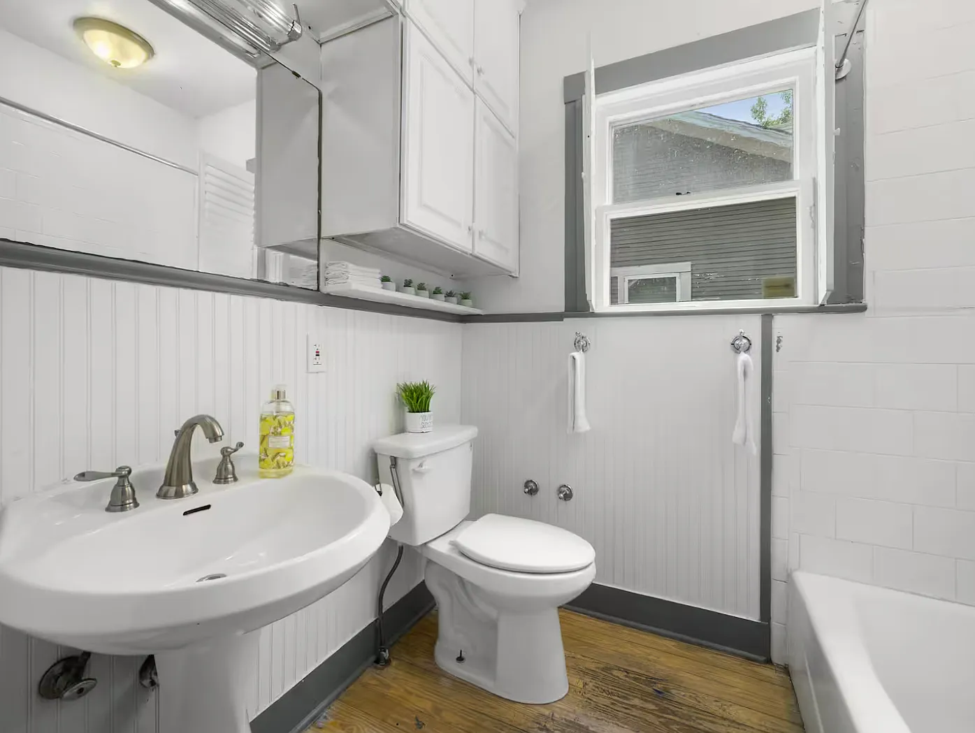 2 bed, 1500 sqft, $1,500 — Photo 2