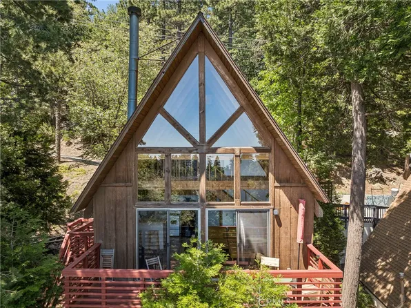 26631 Valley View Dr, Rimforest, CA 92378