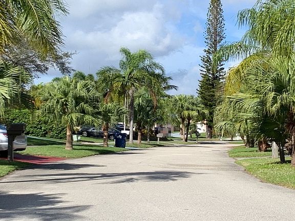 5th image of 9737 SW 213th Ter