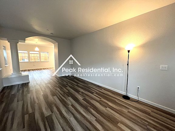 4th image of 5 Lake House Ct