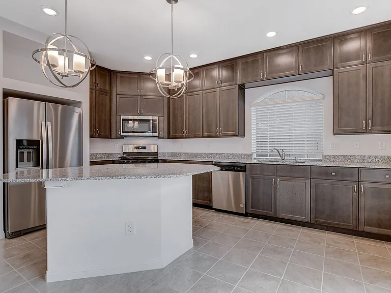 7821 Tomsburgh Ln — Photo 13