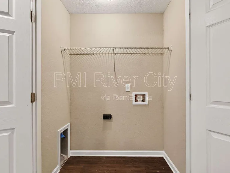 7608 Rain Forest Dr N — Photo 23