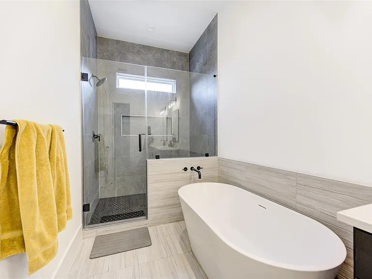 18 Sidney St #A — Photo 20