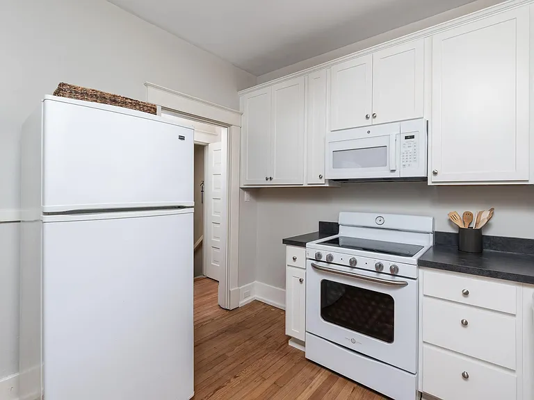 315 Vine St — Photo 9