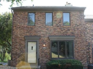 5611 Grover St, Omaha, NE 68106