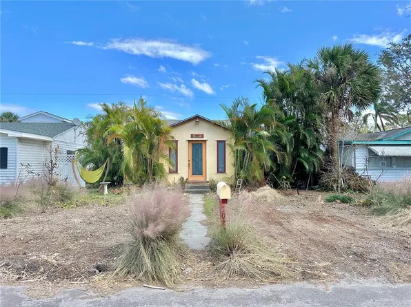 3020 Clinton St S, Gulfport, FL 33707