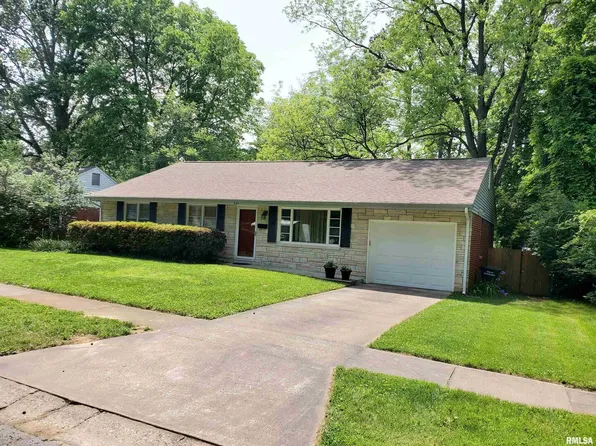 606 S Skyline Dr, Carbondale, IL 62901