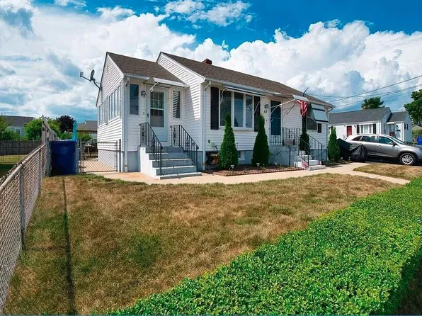 47 Faith St, East Providence, RI 02914