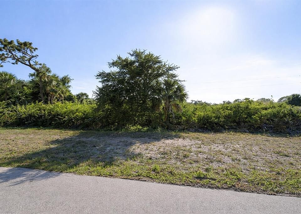 1st image of 10137 Gasparilla Rd #4