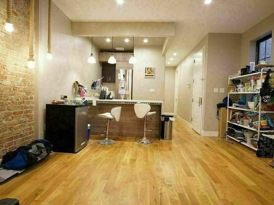 1st image of 304 Linden St #3A