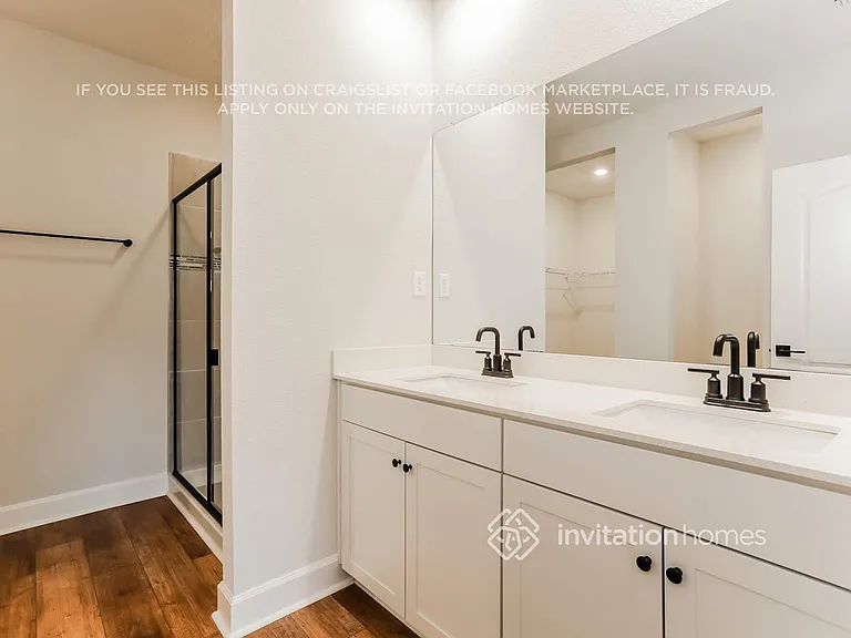 47 Shallow Bay Ct — Photo 15