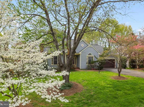17577 Wadell Ct, Hamilton, VA 20158