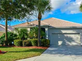 2107 Oxford Ridge Cir, Lehigh Acres, FL 33973