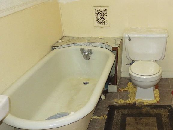 5th image of 524 N Allison St