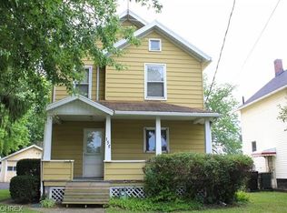 158 Spruce St, Elyria, OH 44035