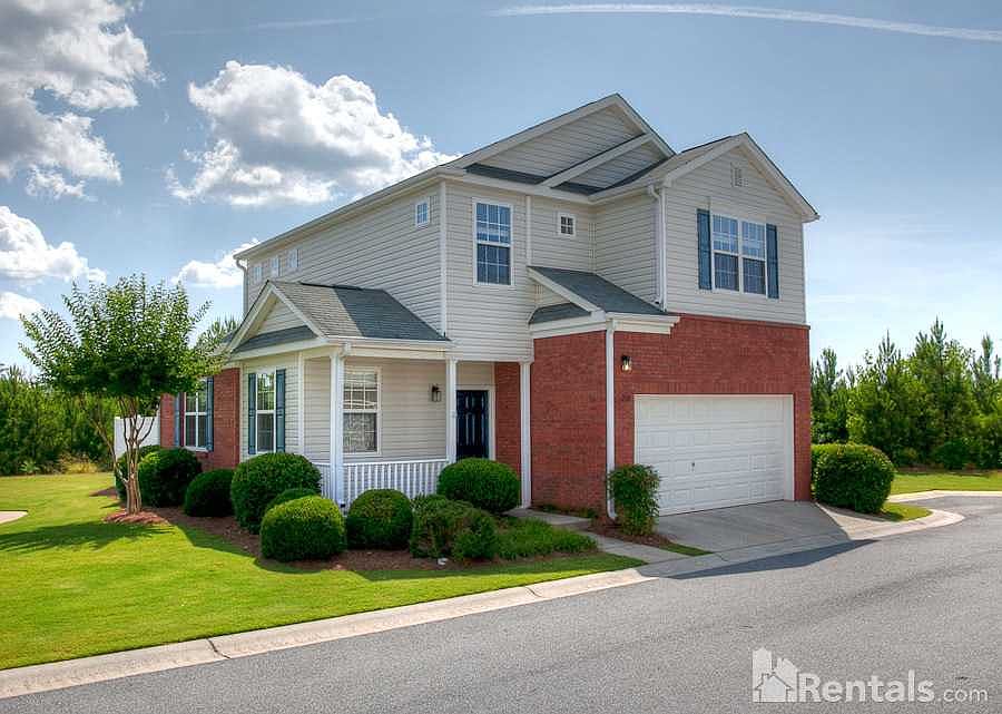 1st image of 208 Swanee Ln