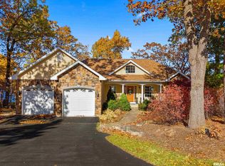 3190 Oak Run Dr, Dahinda, IL 61428