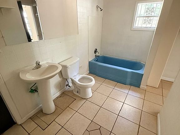 5th image of 3624 36th Ct